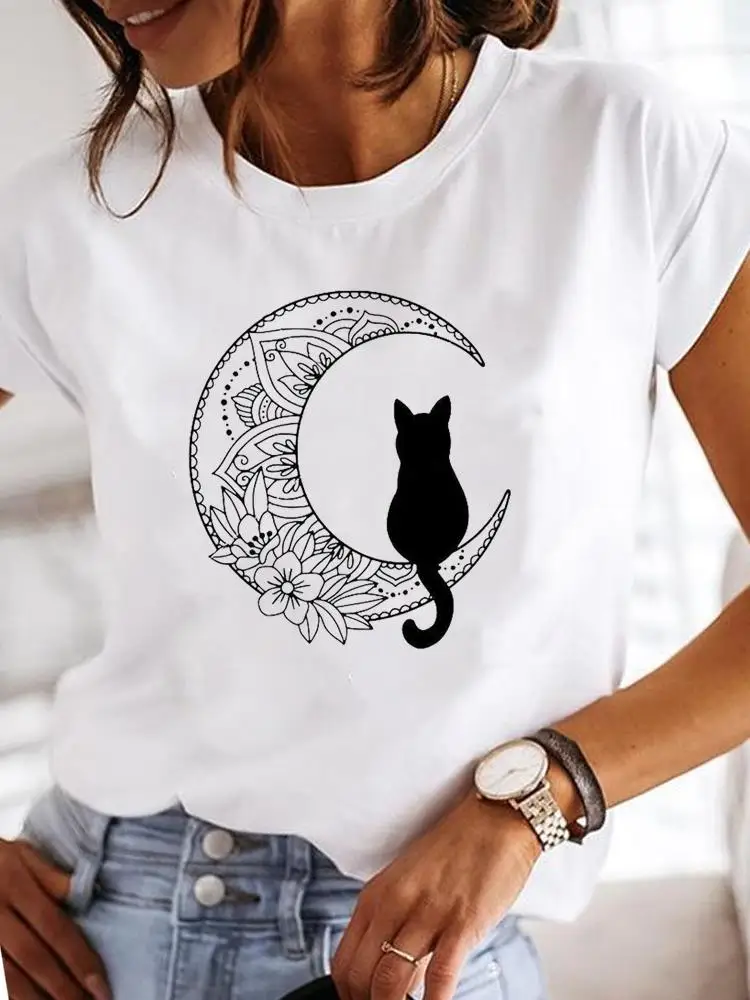 Женская футболка с принтом Moon Cat, летняя повседневная футболка с коротким рукавом и графическим принтом
Женская футболка с принтом Moon Cat, летняя повседневная футболка с коротким рукавом и графическим принтом