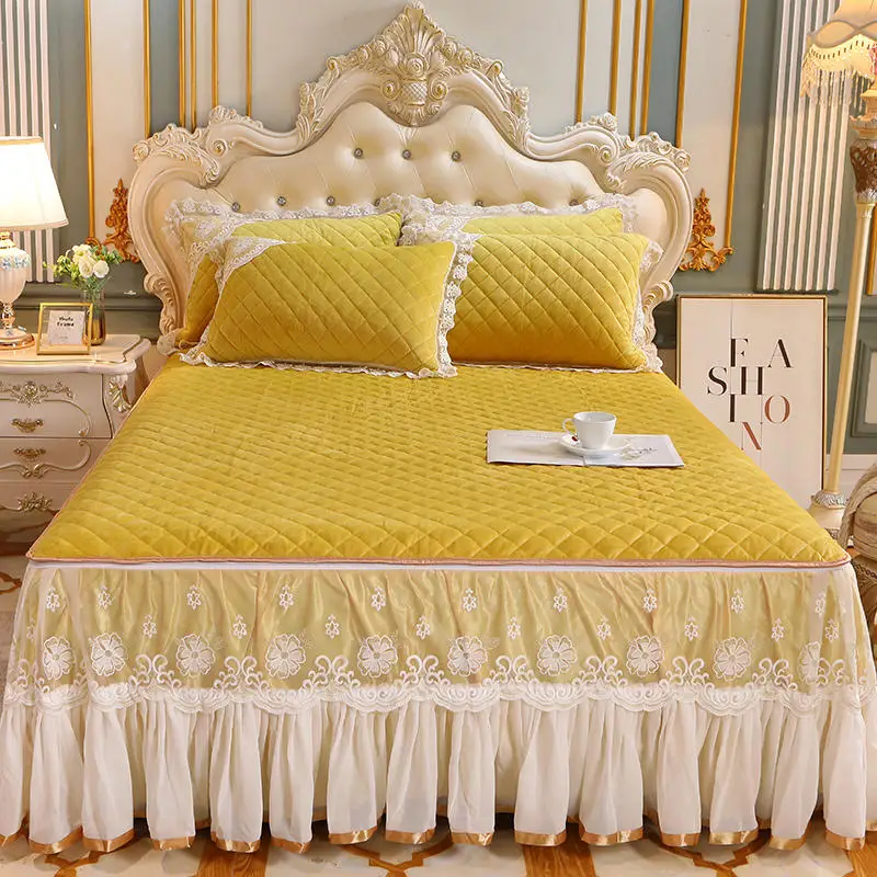 3pcs Crystal velvet Bed skirt Kit Double mattress bed cover Linens Lace bed Plaid Bedspread on the bed sheet set pillow case
3pcs Crystal velvet Bed skirt Kit Double mattress bed cover Linens Lace bed Plaid Bedspread on the bed sheet set pillow case