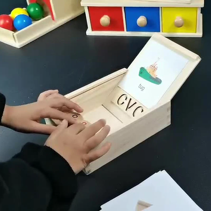 Игрушки для чтения блоки вращающаяся буква головоломка зрение слова Монтессори спиннинг Алфавит обучающая игрушка деревянная для дошколь...
Игрушки для чтения блоки вращающаяся буква головоломка зрение слова Монтессори спиннинг Алфавит обучающая игрушка деревянная для дошколь...