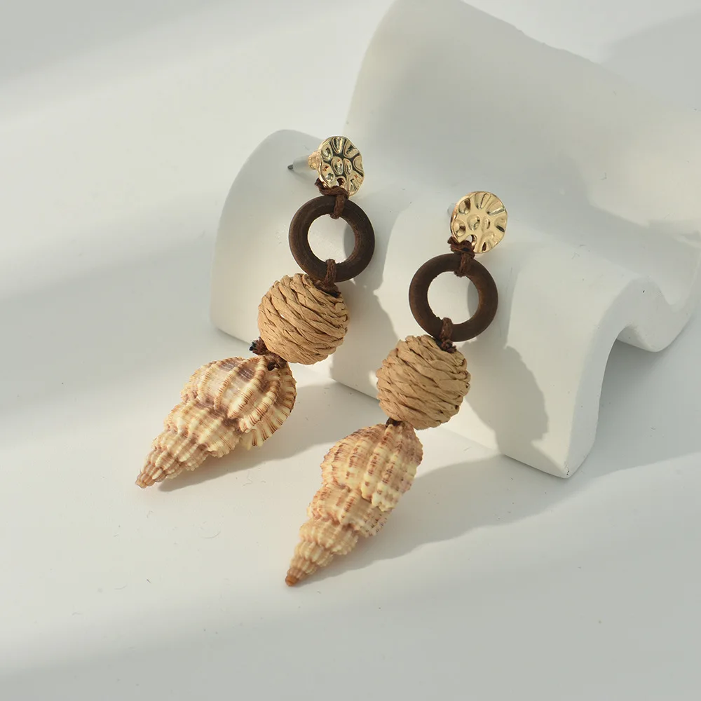 New Retro Conch Shell Earrings Fashion Beach Sea Holiday Bohemian Style Jewelry Alloy Dangle Earrings For Womens Girls
New Retro Conch Shell Earrings Fashion Beach Sea Holiday Bohemian Style Jewelry Alloy Dangle Earrings For Womens Girls