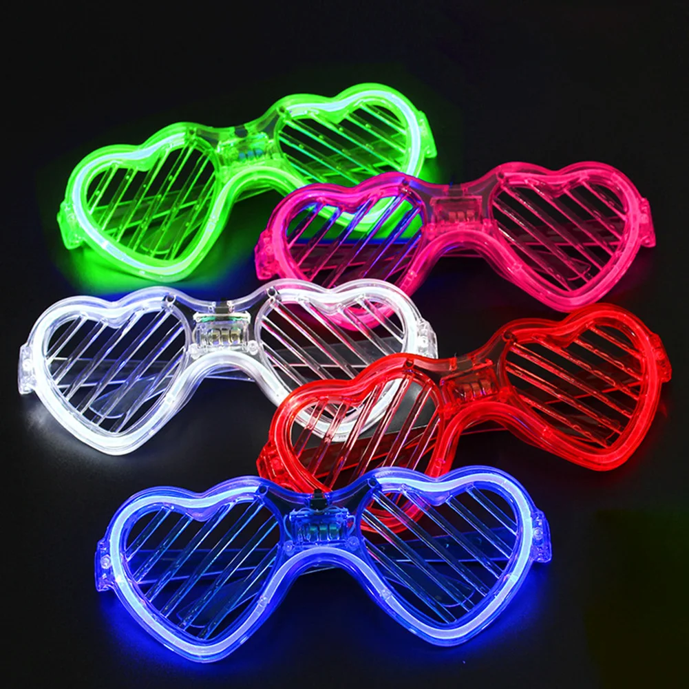 Glowing Glasses LED Heart Luminous Glasses Neon Christmas Glow Glasses Flashing Light Glass for Party Supplies Prop Costumes New
Glowing Glasses LED Heart Luminous Glasses Neon Christmas Glow Glasses Flashing Light Glass for Party Supplies Prop Costumes New