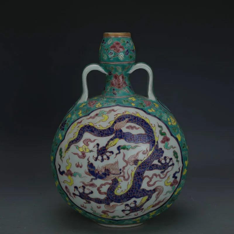 Antique Ming Ceramic Vase Jingdezhen Multicolored Dragon Pattern Porcelain Decoration Vase
Antique Ming Ceramic Vase Jingdezhen Multicolored Dragon Pattern Porcelain Decoration Vase