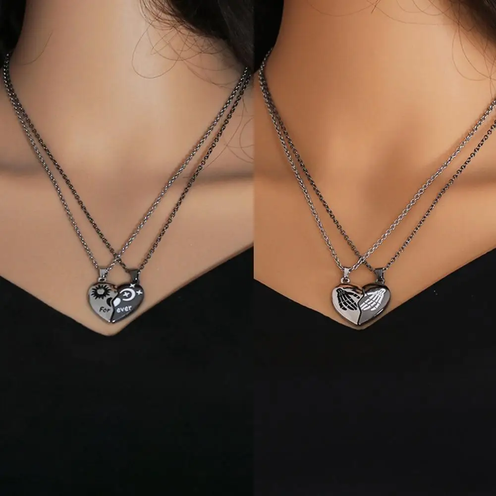 1 Pair Couple Necklaces For Lovers Gothic Punk Hand Pattern Forever Sun Moon Heart Matching Pendant Boy Girl Friend Necklace
1 Pair Couple Necklaces For Lovers Gothic Punk Hand Pattern Forever Sun Moon Heart Matching Pendant Boy Girl Friend Necklace