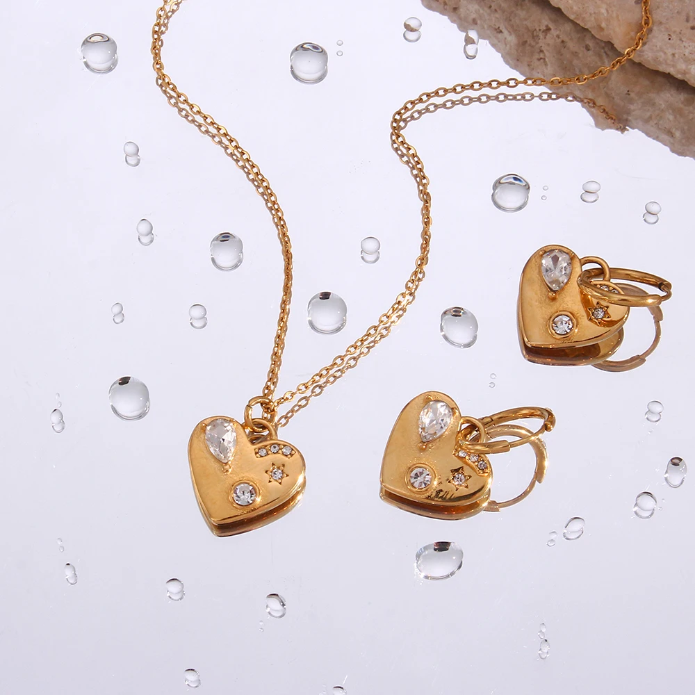 2022 Fashion Heart Jewelry Set Pearl Zircon Love Heart Shape Pendant Necklace Charm Earring For Woman Stainless Steel Accessorie
2022 Fashion Heart Jewelry Set Pearl Zircon Love Heart Shape Pendant Necklace Charm Earring For Woman Stainless Steel Accessorie