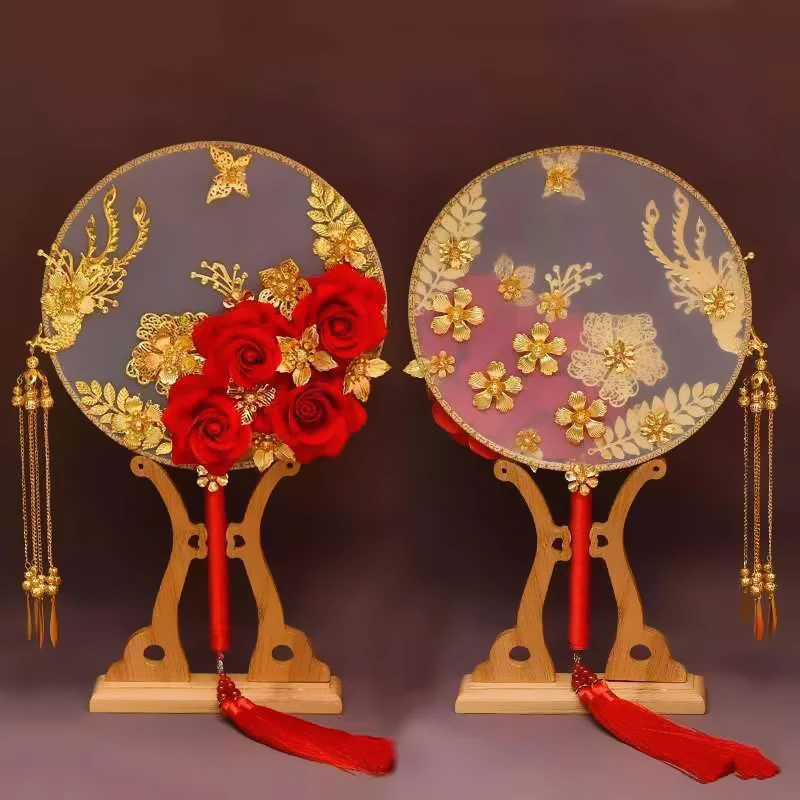Traditional Chinese Style Unique Wedding Dress Bridal Bouquet Fan Handmade Flowers Beads Alloy Circular Fan Jewelryт Neuigkeiten
Traditional Chinese Style Unique Wedding Dress Bridal Bouquet Fan Handmade Flowers Beads Alloy Circular Fan Jewelryт Neuigkeiten