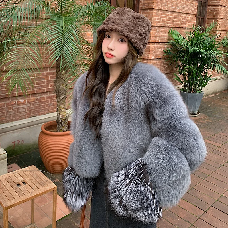 2023 Fashion Jacket Woman Natural Real Fox Fur Coat Women Winter Warm Luxury Outwear FemaleVest Coats Fur Coat For Women Girls
2023 Fashion Jacket Woman Natural Real Fox Fur Coat Women Winter Warm Luxury Outwear FemaleVest Coats Fur Coat For Women Girls