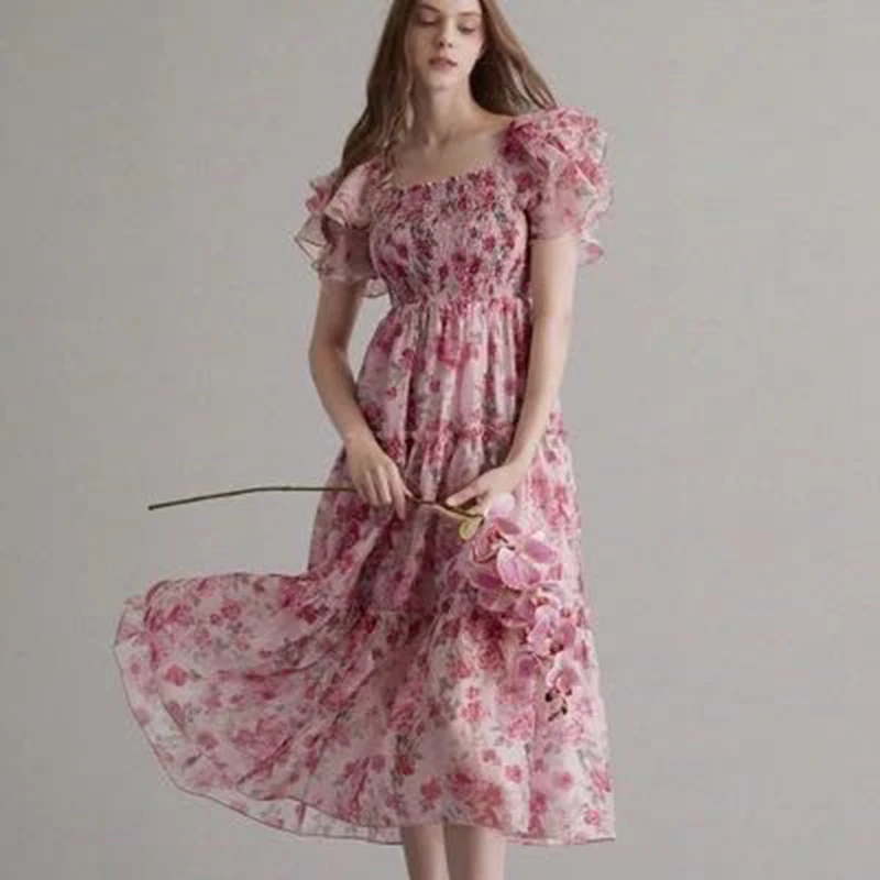 2023 Summer New Square Neck Pleated Ruffled Sleeve Dress Sweet and Gentle Flower Print Long Dresses for Women
2023 Summer New Square Neck Pleated Ruffled Sleeve Dress Sweet and Gentle Flower Print Long Dresses for Women