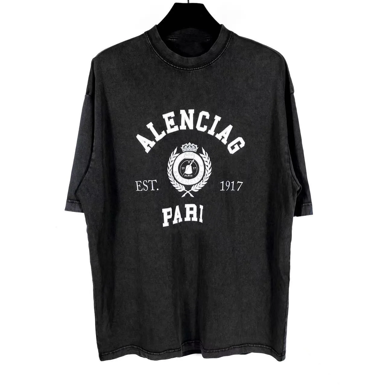 2022 Spring Summer Women's Letter Embroidery Cotton Black Short Sleeve men T-shirt 19
2022 Spring Summer Women's Letter Embroidery Cotton Black Short Sleeve men T-shirt 19