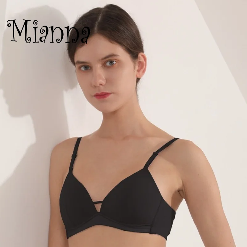 Women Seamless Bra Soft Wireless Sexy Lingerie Fashion Adjusted Bras Female Bralette Push Up Underwear 2022 Lingerie Femme
Women Seamless Bra Soft Wireless Sexy Lingerie Fashion Adjusted Bras Female Bralette Push Up Underwear 2022 Lingerie Femme