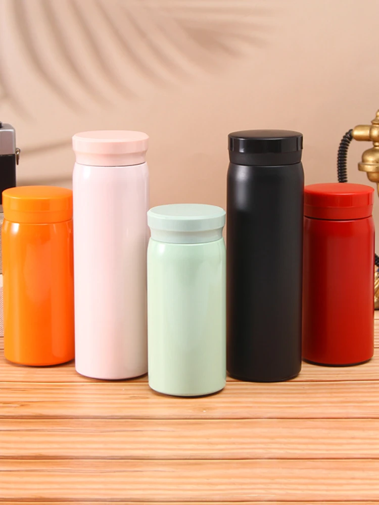 Double 304 stainless steel vacuum pocket cup simple and fresh students' water cup home portable gift thermos cup
Double 304 stainless steel vacuum pocket cup simple and fresh students' water cup home portable gift thermos cup