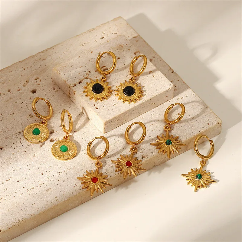 Vintage 18K Gold Plated Titanium Steel Hoop Earrings Fine Natural Stone Eight-pointed Star Pendant Ear Jewelry Women JDE201843
Vintage 18K Gold Plated Titanium Steel Hoop Earrings Fine Natural Stone Eight-pointed Star Pendant Ear Jewelry Women JDE201843