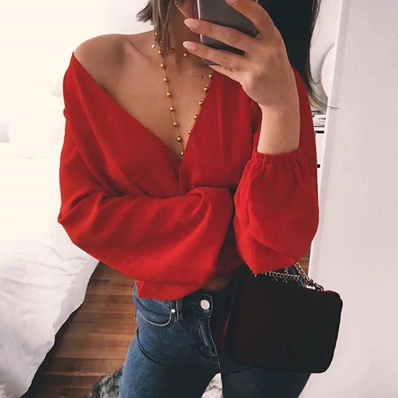 Blouse Sexy Backless Long Sleeve Chiffon Patchwork Top Summer Fashion Ladies Wild Lady Blouse
Blouse Sexy Backless Long Sleeve Chiffon Patchwork Top Summer Fashion Ladies Wild Lady Blouse