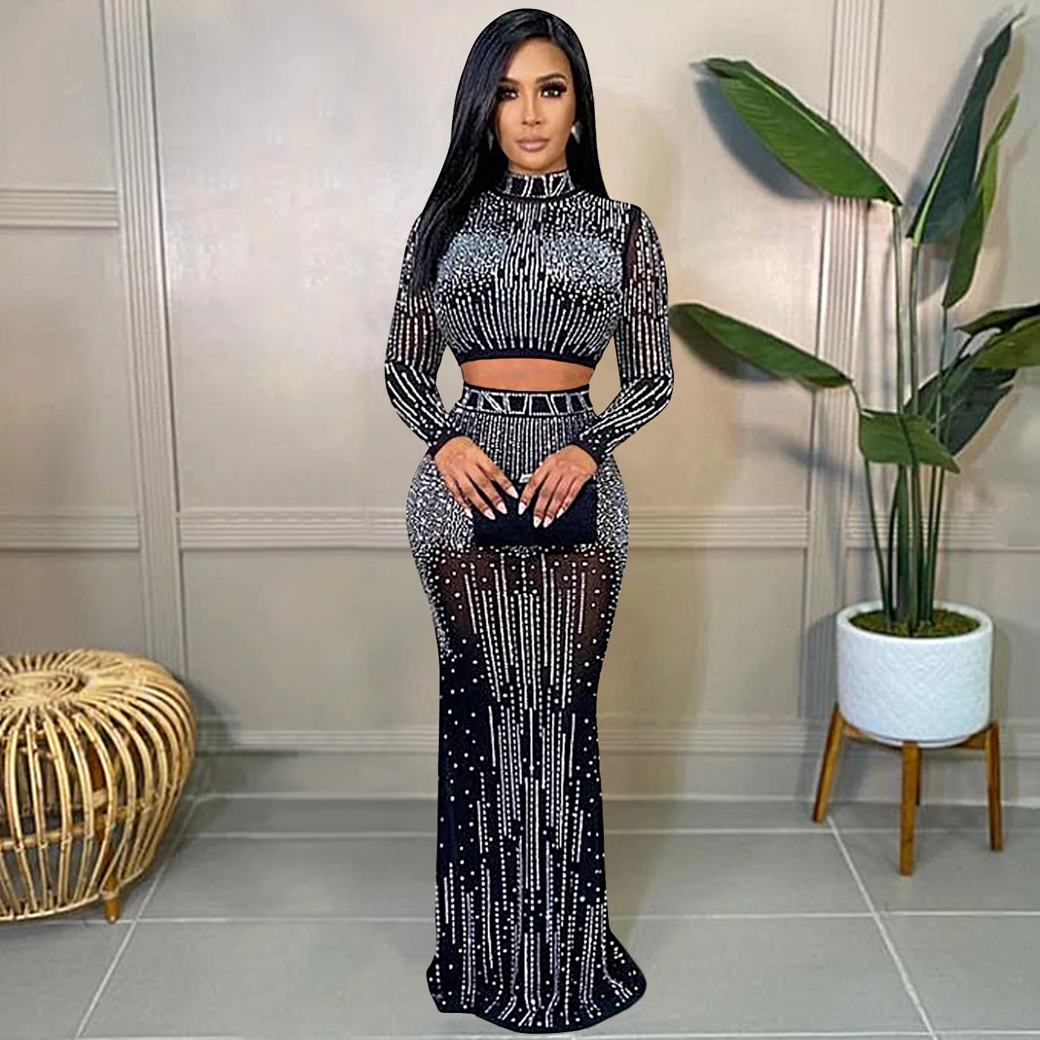 2022 Women Crystal Long Sleeve Top Maxi Skirt Suit Clubwear Sexy Mesh Drilling Two Piece Set Perspective Skirt Party Dress Sets
2022 Women Crystal Long Sleeve Top Maxi Skirt Suit Clubwear Sexy Mesh Drilling Two Piece Set Perspective Skirt Party Dress Sets