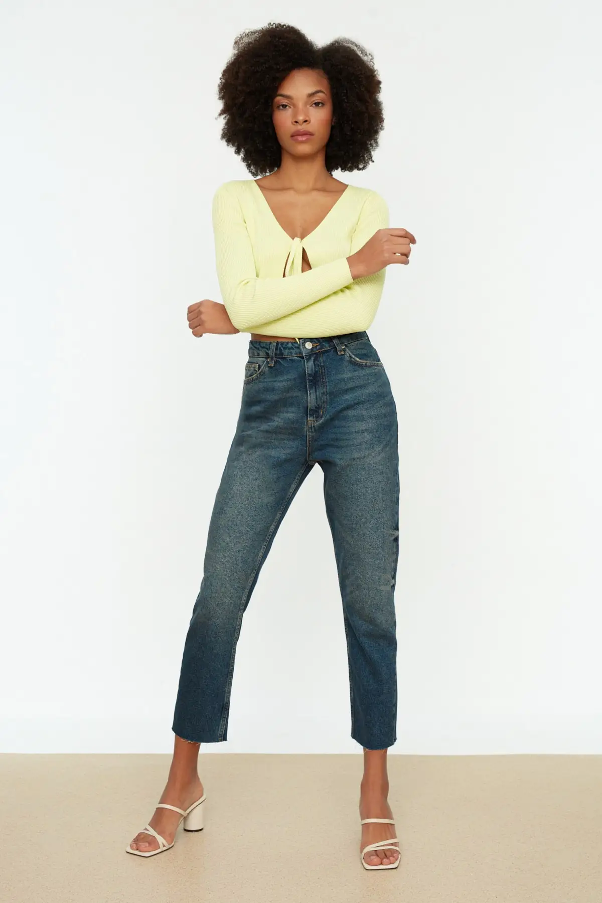 Women's Jean Blue High Waist Full Length High Waist Straight Pant Streetwear Female Jeans Jeans Buttons Zipper Ladies
Women's Jean Blue High Waist Full Length High Waist Straight Pant Streetwear Female Jeans Jeans Buttons Zipper Ladies