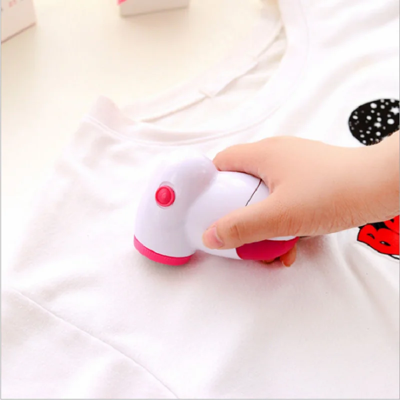 Electric Clothing Lint Pills Removers Portable Clothes Fluff Pellets Cut Machine Fabric Sweater Fuzz Pills Shaver Random Color
Electric Clothing Lint Pills Removers Portable Clothes Fluff Pellets Cut Machine Fabric Sweater Fuzz Pills Shaver Random Color