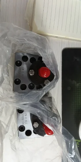 Машина для нанесения горячего клея с шестеренчатым насосом
Машина для нанесения горячего клея с шестеренчатым насосом