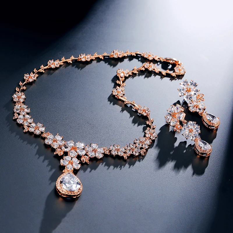 RAKOL White Flower Design Brilliant Cubic Zirconia Necklace Earrings Jewelry Sets for Women Bridal Dress Accessories Anniversary
RAKOL White Flower Design Brilliant Cubic Zirconia Necklace Earrings Jewelry Sets for Women Bridal Dress Accessories Anniversary