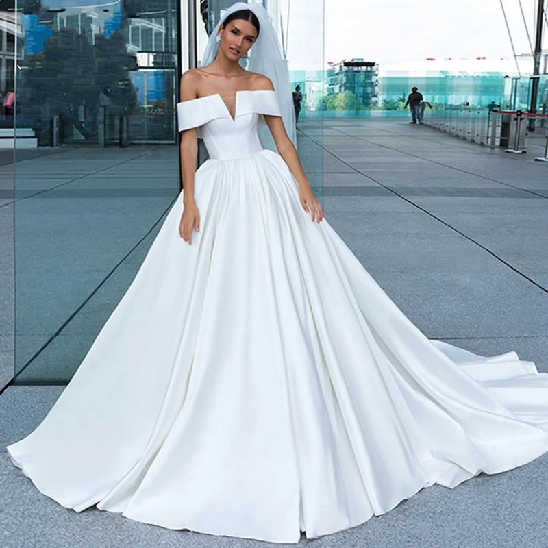 Elegant Satin A Line Wedding Dress 2023 Off The Shoulder Bride Bridal Gowns Sleeveless Court Train Vestido De Noiva Robe Mariee
Elegant Satin A Line Wedding Dress 2023 Off The Shoulder Bride Bridal Gowns Sleeveless Court Train Vestido De Noiva Robe Mariee