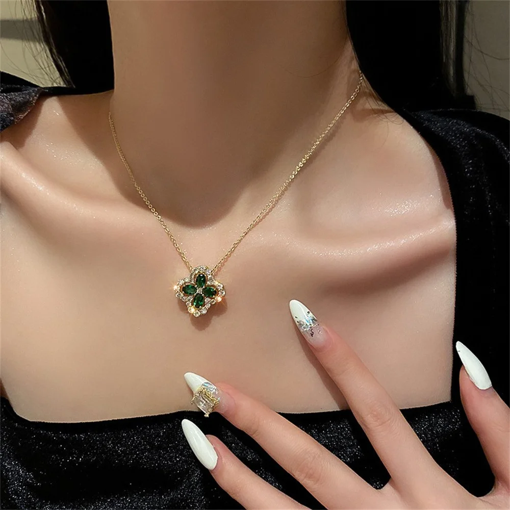 South Korea Green Crystal Diamond Petal Necklace Elegant Fashion Atmosphere Collar Chain Clavicle Chain Women
South Korea Green Crystal Diamond Petal Necklace Elegant Fashion Atmosphere Collar Chain Clavicle Chain Women