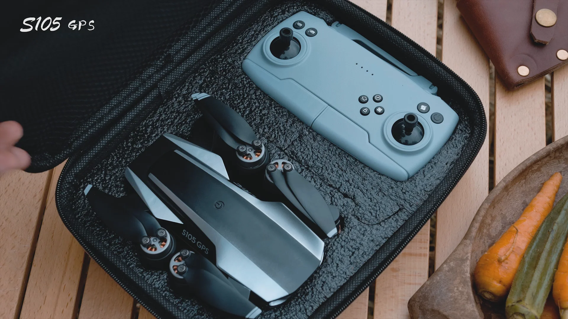 Drone Drone Drone With Electric Adjustment WiFi Professional Aerial Camera Precise Positioning APP Control With Two Battery
Drone Drone Drone With Electric Adjustment WiFi Professional Aerial Camera Precise Positioning APP Control With Two Battery