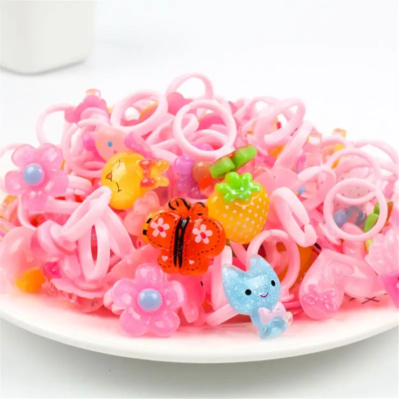 100pcs/lot Children's Cartoon Rings Candy Flower Animal Bow Shape Ring Set Mix Finger Jewellery Kid Girls Toys princesas
100pcs/lot Children's Cartoon Rings Candy Flower Animal Bow Shape Ring Set Mix Finger Jewellery Kid Girls Toys princesas