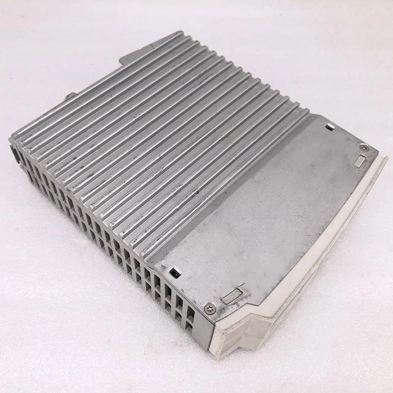 TRIO-PS-2G/1AC/24DC/10 2903149 24V/10A импульсный источник питания Phoenix, высокое качество, полностью протестировано, быстрая доставка
TRIO-PS-2G/1AC/24DC/10 2903149 24V/10A импульсный источник питания Phoenix, высокое качество, полностью протестировано, быстрая доставка