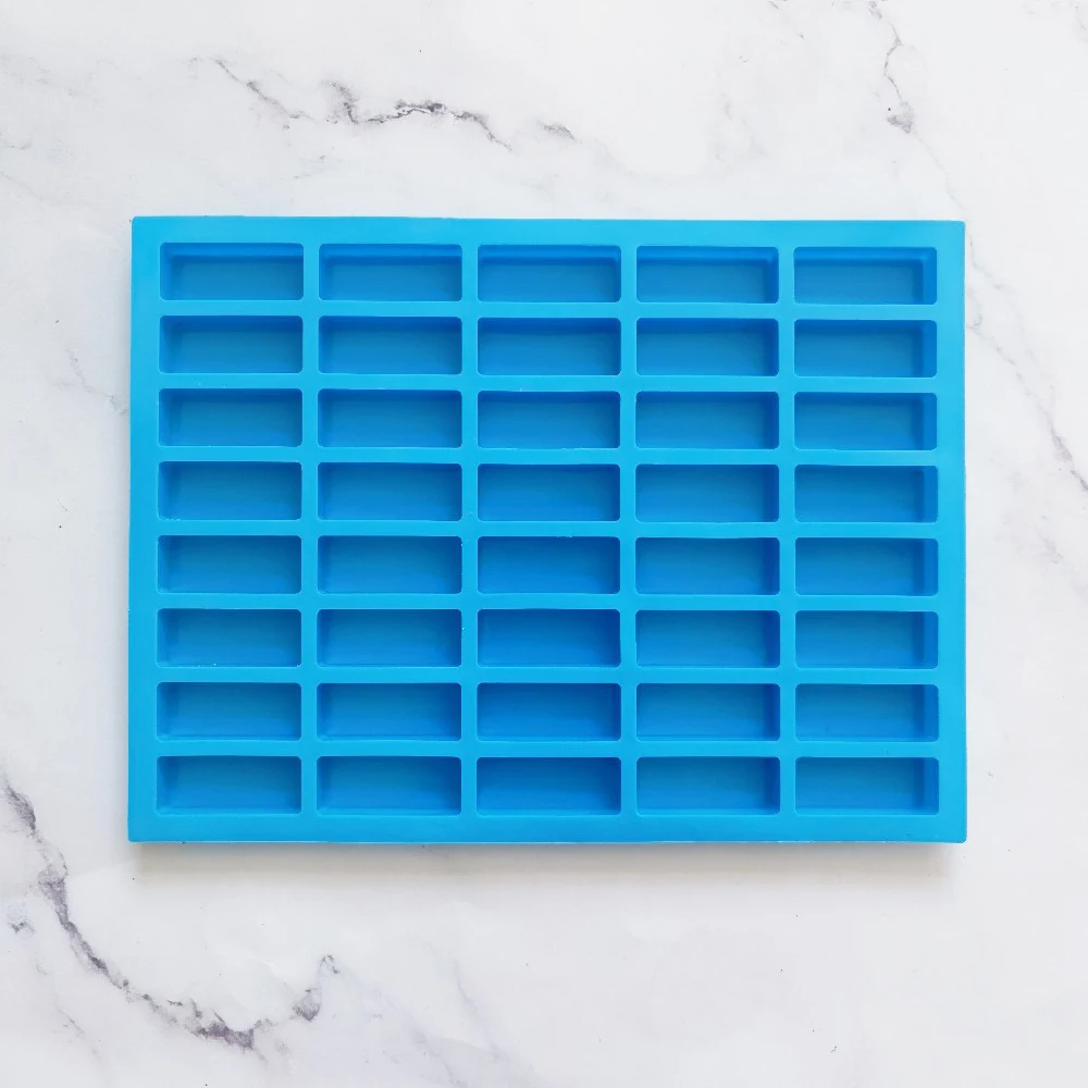 Прямоугольная силиконовая форма для льда на 40 ячеек
Прямоугольная силиконовая форма для льда на 40 ячеек