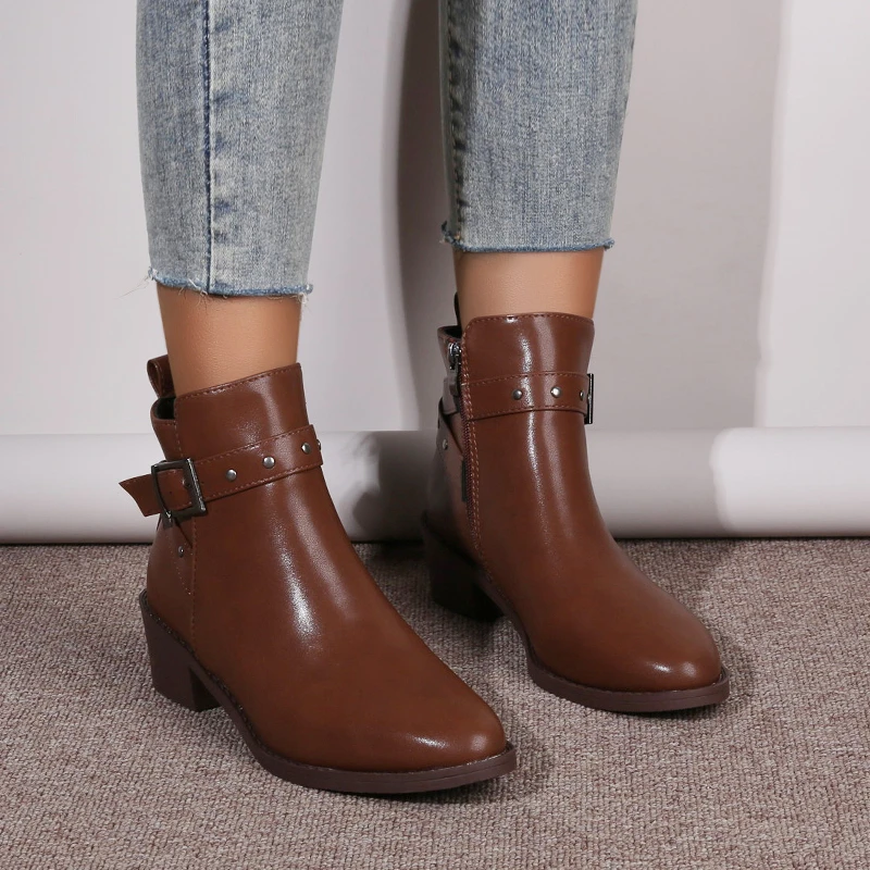 2023 Hot Sale Shoes for Women Ankle Women's Boots Retro Modern Boots Women Zip Rivet Buckle Pointed Toe Low Heel Ladies Shoes
2023 Hot Sale Shoes for Women Ankle Women's Boots Retro Modern Boots Women Zip Rivet Buckle Pointed Toe Low Heel Ladies Shoes