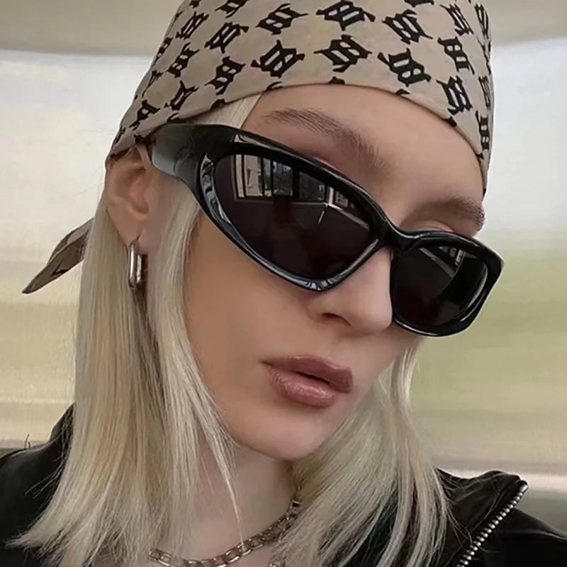 New Y2K Style Sports Punk Sunglasses Women Brand Designer Sun Glasses Men Luxury Vintage UV400 Colorful Mirror Fashion Eyewear
New Y2K Style Sports Punk Sunglasses Women Brand Designer Sun Glasses Men Luxury Vintage UV400 Colorful Mirror Fashion Eyewear