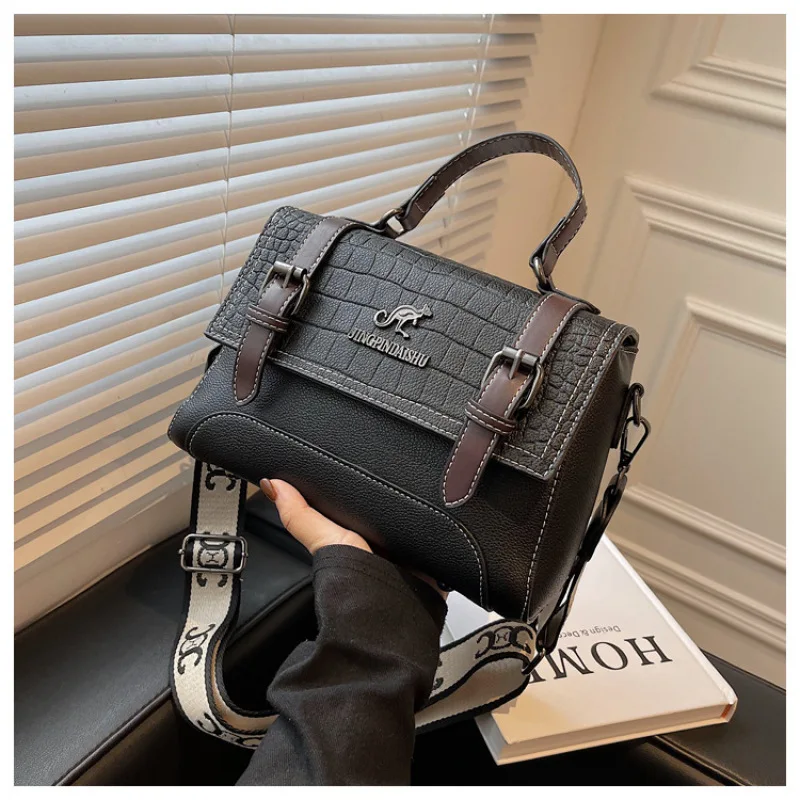 Top Quality 2022 New Ladies Solid Color Crocodile Pattern Shoulder Handbag Famous Luxury Designer Versatile Messenger Bag Cc Gg
Top Quality 2022 New Ladies Solid Color Crocodile Pattern Shoulder Handbag Famous Luxury Designer Versatile Messenger Bag Cc Gg