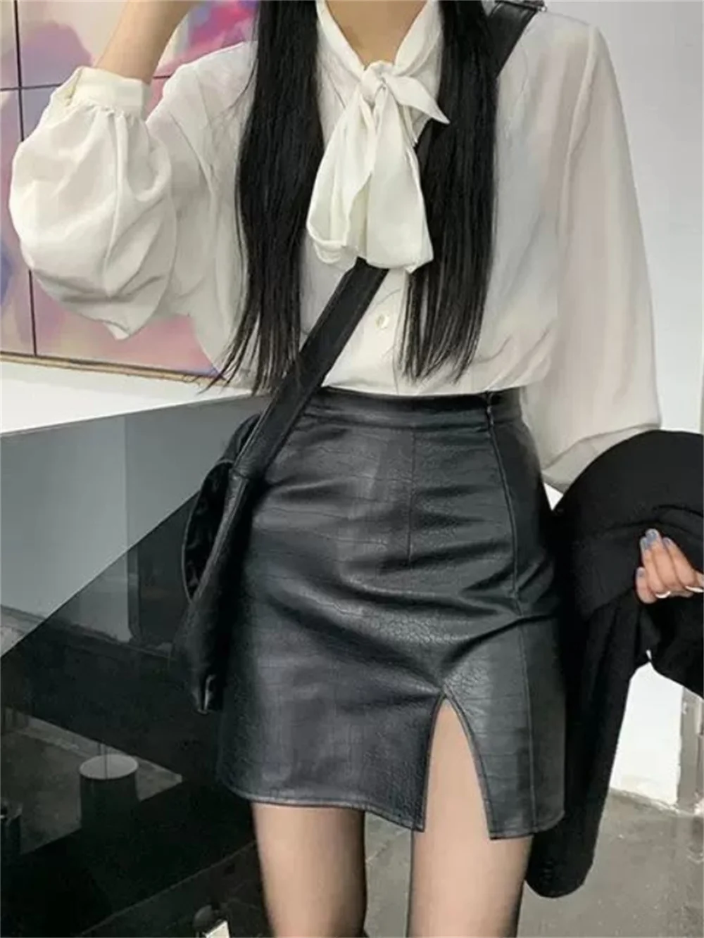 2022 High Street PU Bodycon Skirt Women Sexy Split A-line Miniskirt Korean Leather Mini Skirt Gothic Hippie Pencil Skirts Club
2022 High Street PU Bodycon Skirt Women Sexy Split A-line Miniskirt Korean Leather Mini Skirt Gothic Hippie Pencil Skirts Club