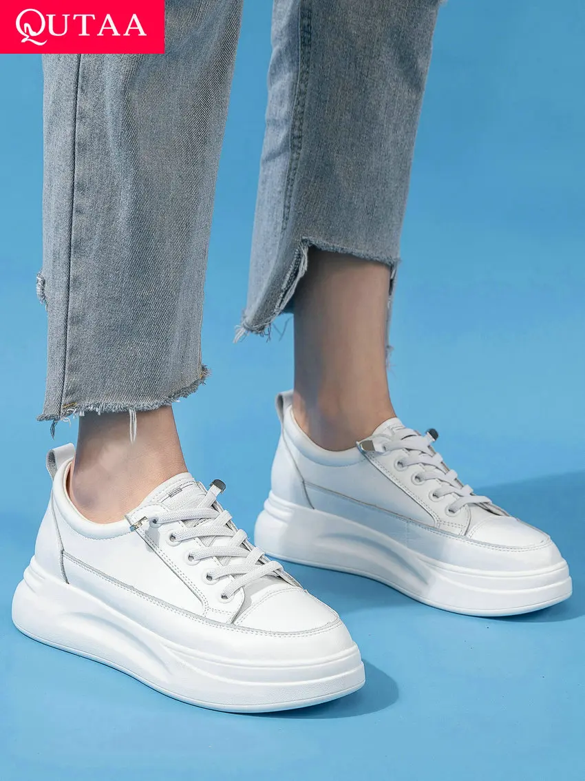 QUTAA 2022 Women Sneakers Square Med Heel Genuine Leather Outdoor Shoes Lace-Up Comfortable Casual Shoes Woman New Size 34-40 
QUTAA 2022 Women Sneakers Square Med Heel Genuine Leather Outdoor Shoes Lace-Up Comfortable Casual Shoes Woman New Size 34-40