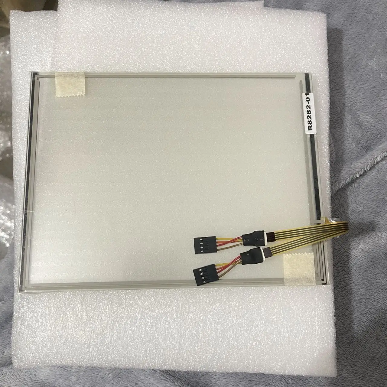 New R8282-01 A/1002982 digitizer touch panel touch screen For r8282-01 r8282-01A
New R8282-01 A/1002982 digitizer touch panel touch screen For r8282-01 r8282-01A