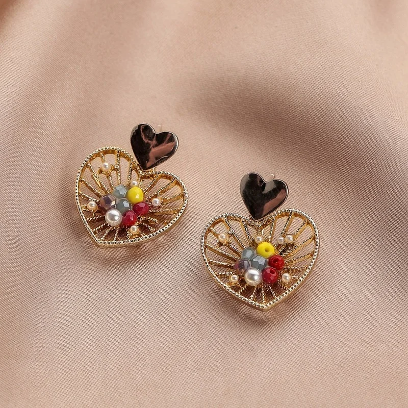 Minar Vintage Rainbow Crystal Beads Heart Earrings for Women Gold Color Metallic Love Simulated Pearls Drop Earrings Jewellery
Minar Vintage Rainbow Crystal Beads Heart Earrings for Women Gold Color Metallic Love Simulated Pearls Drop Earrings Jewellery