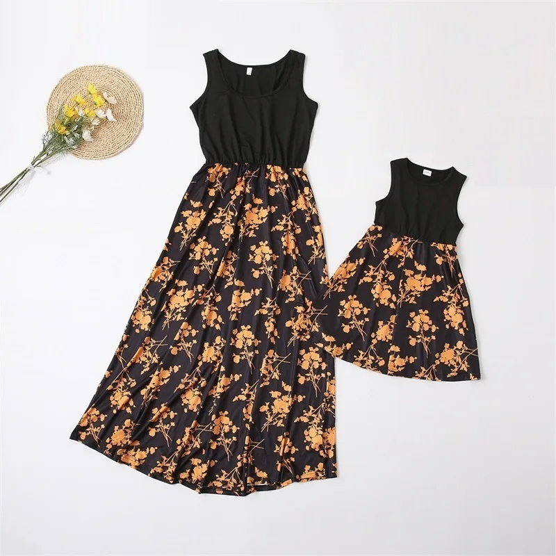 Sleeveless Mommy and Me Clothes Family Look Flower Mother Daughter Matching Dresses Fashion Woman Girls Long Dress Outfits 2022
Sleeveless Mommy and Me Clothes Family Look Flower Mother Daughter Matching Dresses Fashion Woman Girls Long Dress Outfits 2022