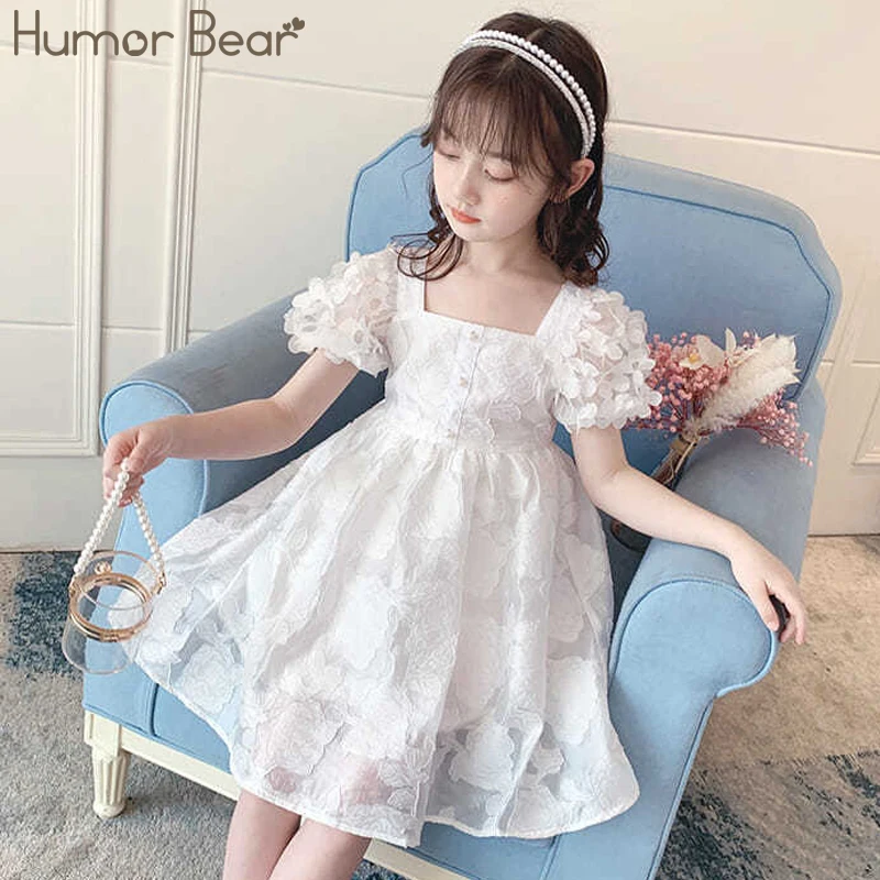 Платье Humor Bear для девочек, новинка 2022, летнее платье с пышными рукавами и цветочным принтом, модное ажурное платье, милая детская одежда
Платье Humor Bear для девочек, новинка 2022, летнее платье с пышными рукавами и цветочным принтом, модное ажурное платье, милая детская одежда