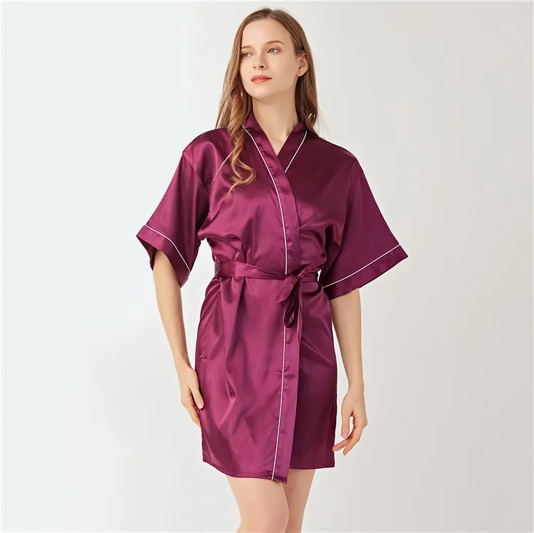 Summer New Women Solid Soft Silk Satin Robe Female Short Sleeve Homewear Lady Spring Loose Casual Nightwear Bathrobe 
Summer New Women Solid Soft Silk Satin Robe Female Short Sleeve Homewear Lady Spring Loose Casual Nightwear Bathrobe
