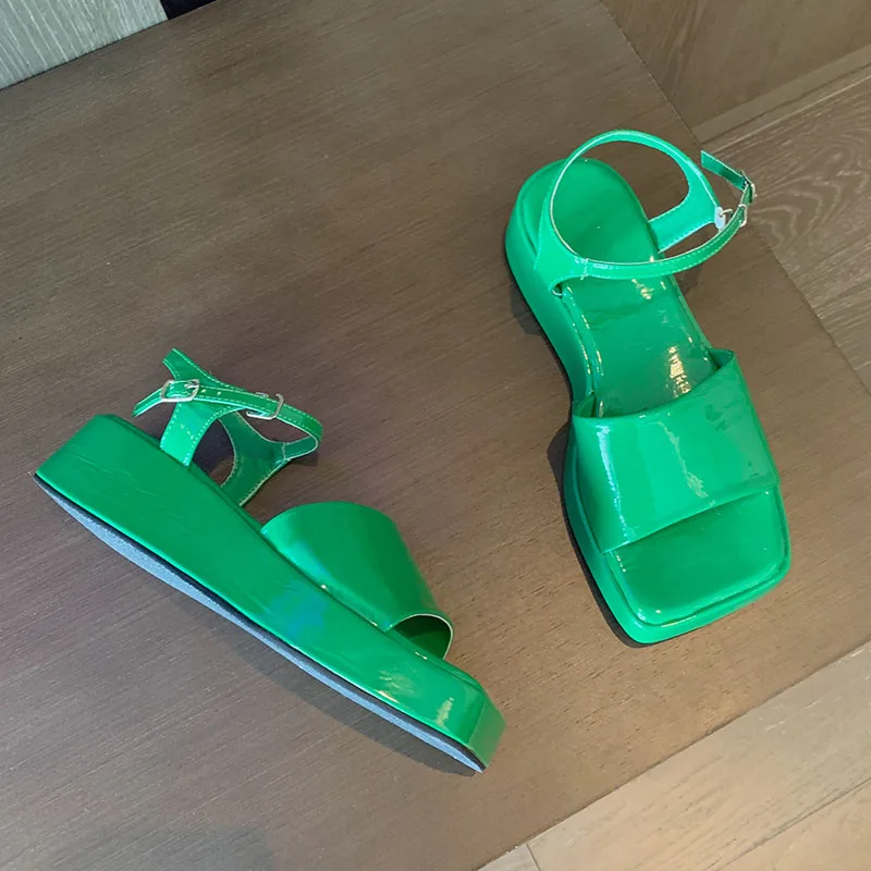 Summer Fashion Green Women Sandals Brand Patent White Leather Open Toe Platform Mid Heels Slides Ankle Strap Dress Sandal 2022
Summer Fashion Green Women Sandals Brand Patent White Leather Open Toe Platform Mid Heels Slides Ankle Strap Dress Sandal 2022