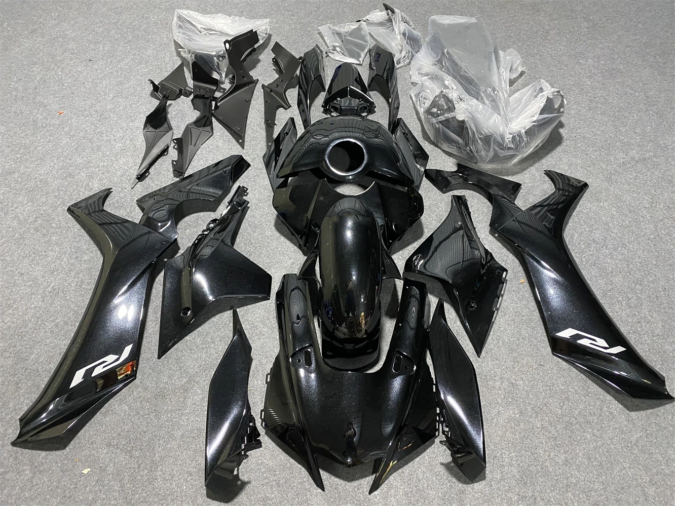 Комплект обтекателей для мотоцикла, подходящий для Yamaha YZF R1 2020 2021 2022 2023 2024 2025 YZF-R1, новый полный комплект обтекателей из АБС-пластика, окрашенный кузов
Комплект обтекателей для мотоцикла, подходящий для Yamaha YZF R1 2020 2021 2022 2023 2024 2025 YZF-R1, новый полный комплект обтекателей из АБС-пластика, окрашенный кузов