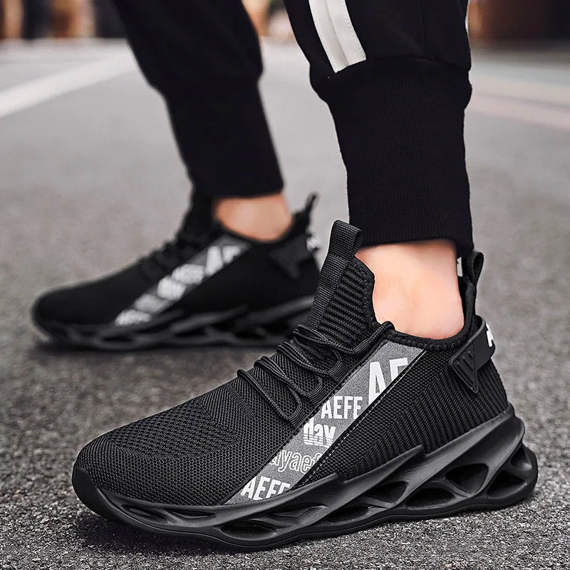 Men Sneakers High Quality Light Athletic Sneakers Breathable Male Run Shoes Comfortable Outdoor Sport Shoes Casual Gym Men Shoes
Men Sneakers High Quality Light Athletic Sneakers Breathable Male Run Shoes Comfortable Outdoor Sport Shoes Casual Gym Men Shoes