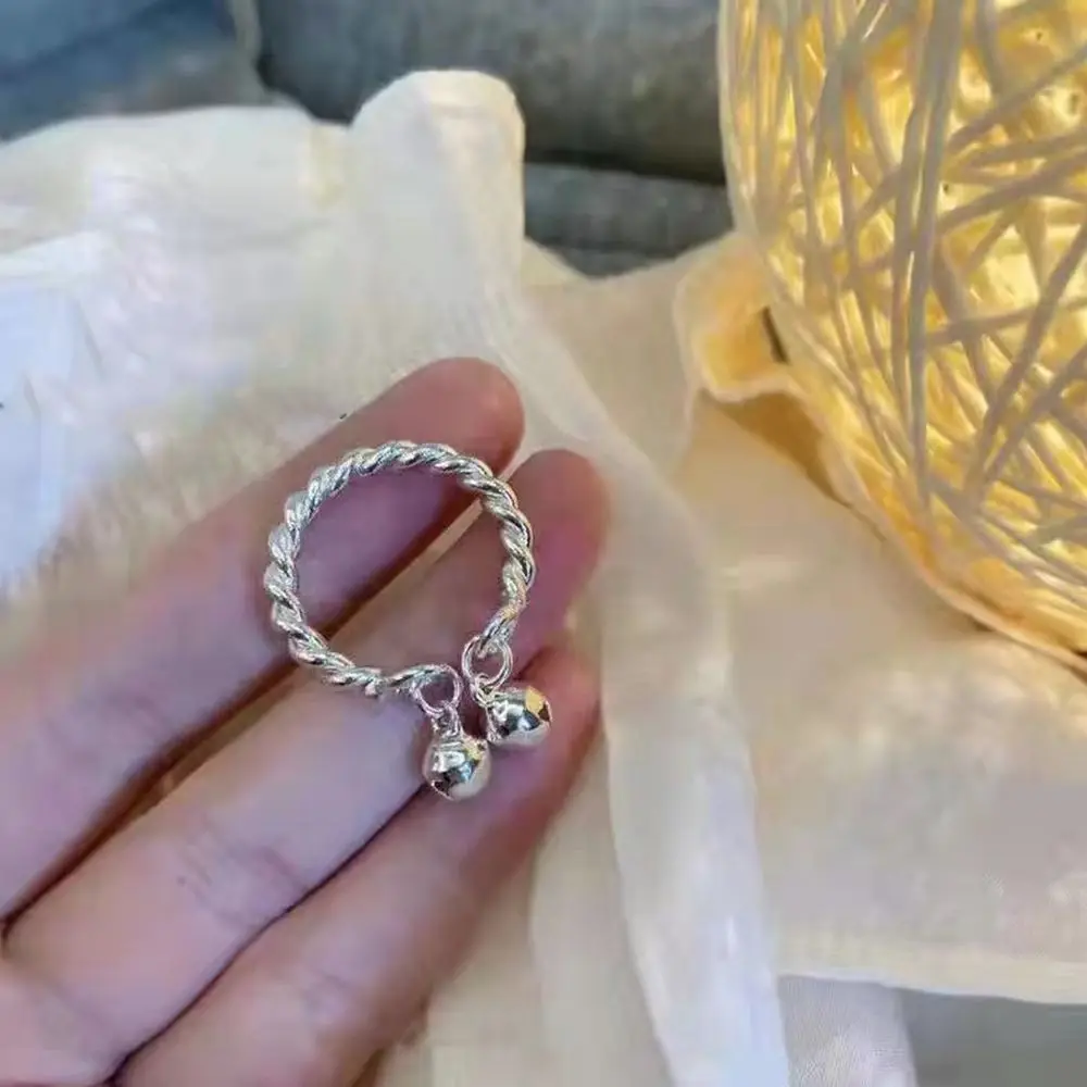 Decorative Minority Fashion Couple Alloy Men Women Jewelry Accessories Korean Style Finger Buckle Twist Ring Open Ring
Decorative Minority Fashion Couple Alloy Men Women Jewelry Accessories Korean Style Finger Buckle Twist Ring Open Ring