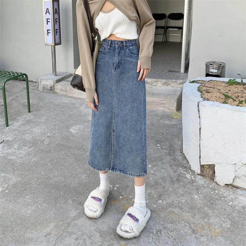Женская джинсовая юбка с высокой талией, повседневная трапециевидная юбка средней длины в корейском ретро стиле, облегающие джинсовые юбки...
Женская джинсовая юбка с высокой талией, повседневная трапециевидная юбка средней длины в корейском ретро стиле, облегающие джинсовые юбки...