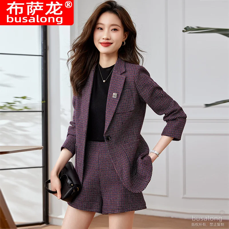 Plaid Suit Women's Autumn New Business Suit Fashion Casual Jacket Shorts Women's Two-Piece Set Fashion Suit
Plaid Suit Women's Autumn New Business Suit Fashion Casual Jacket Shorts Women's Two-Piece Set Fashion Suit