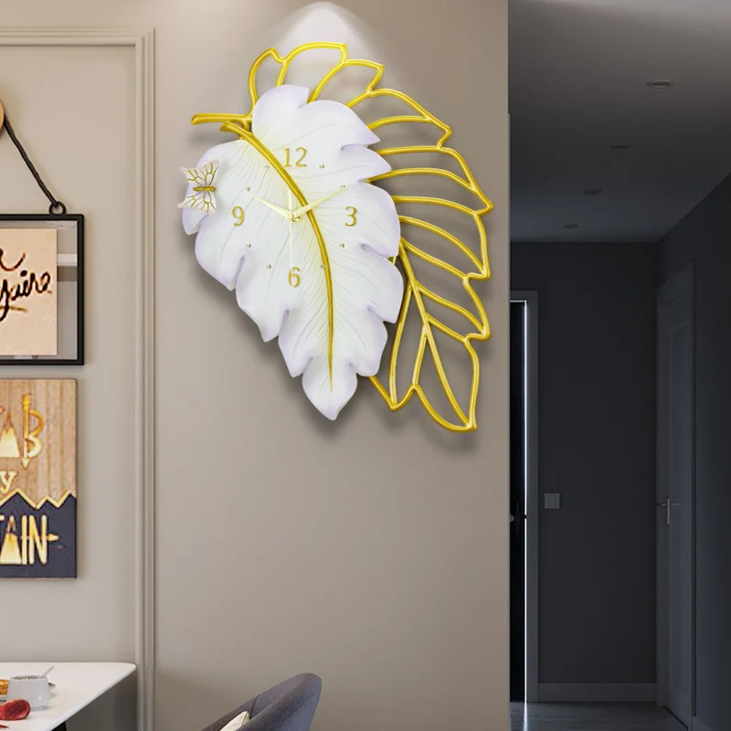 Light 2022 luxury decoration living room wall clock simple modern wall clock home fashion personality art atmosphere clock 
Light 2022 luxury decoration living room wall clock simple modern wall clock home fashion personality art atmosphere clock