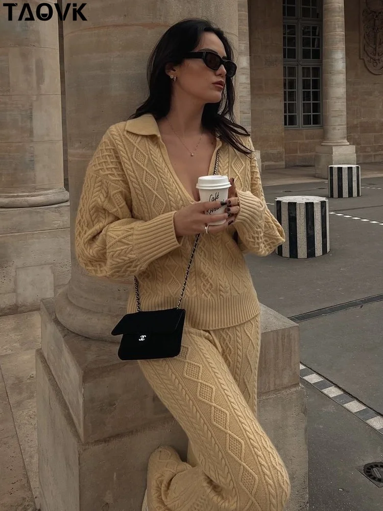 TAOVK Women's Tracksuit Knitted Sweater Set Autumn Winter V Neck Lapel Pullover Tops Trousers Suit 2 Piece Sets Warm Pant Sets
TAOVK Women's Tracksuit Knitted Sweater Set Autumn Winter V Neck Lapel Pullover Tops Trousers Suit 2 Piece Sets Warm Pant Sets