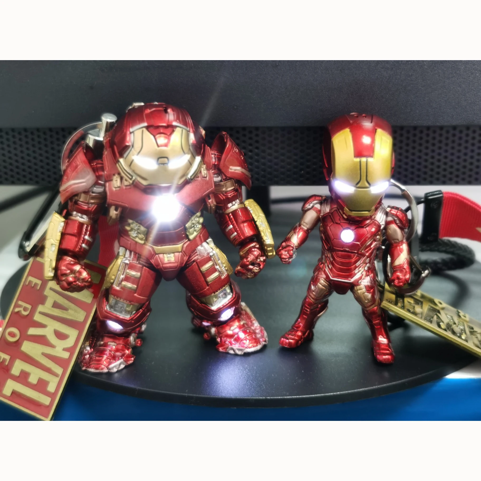 Фигурка героя Marvel Мстители анти-Халк армированный Марк Mk44 Железный человек/Тор со светодиодной подсветкой брелок Мужская подвеска игрушка ...
Фигурка героя Marvel Мстители анти-Халк армированный Марк Mk44 Железный человек/Тор со светодиодной подсветкой брелок Мужская подвеска игрушка ...