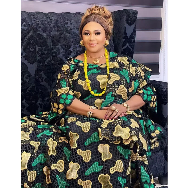 Lace Hollow Out African Dashiki Dresses for 2023 Women Loose Muslim Abaya Traditional Boubou Dubai Kaftan Africa Clothing Robe
Lace Hollow Out African Dashiki Dresses for 2023 Women Loose Muslim Abaya Traditional Boubou Dubai Kaftan Africa Clothing Robe