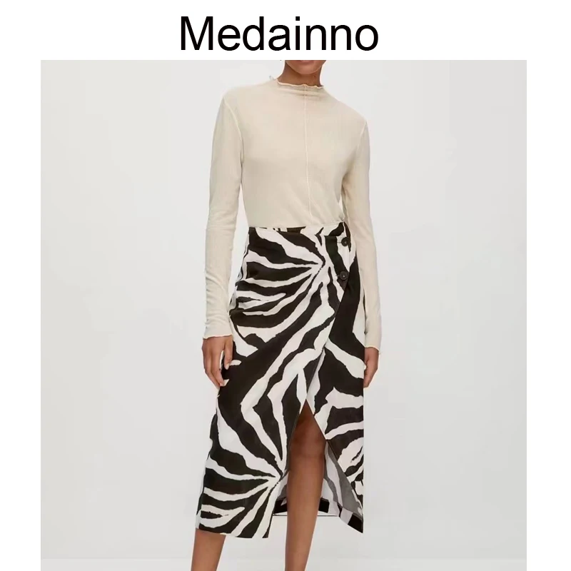 Medainno 2022 New In Women Skirts Zebra Linen Midi Skirt Vintage Button Ladies Chic Mid Calf Skirts falda saias femininas
Medainno 2022 New In Women Skirts Zebra Linen Midi Skirt Vintage Button Ladies Chic Mid Calf Skirts falda saias femininas