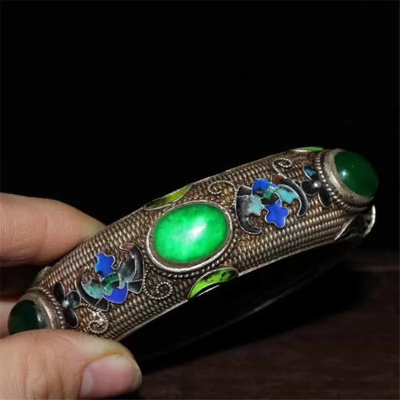 Collection Cloisonne Exquisite Jadeite Bracelet Tibetan Silver Bracelet Auspicious Jewelry Gift Fengshui Decoration
Collection Cloisonne Exquisite Jadeite Bracelet Tibetan Silver Bracelet Auspicious Jewelry Gift Fengshui Decoration