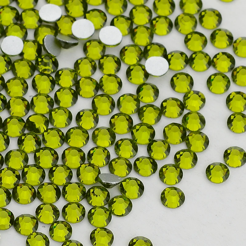 High Quality SS3-SS34 Olive Green Glass Flatback Rhinestone Round Silver Bottom Glue On Stones for Nail Art Clothes Decoration 
High Quality SS3-SS34 Olive Green Glass Flatback Rhinestone Round Silver Bottom Glue On Stones for Nail Art Clothes Decoration